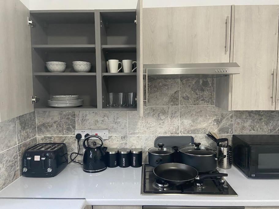 2 Bedroom Flat In London Eksteriør bilde