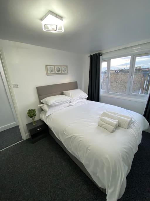 2 Bedroom Flat In London Eksteriør bilde